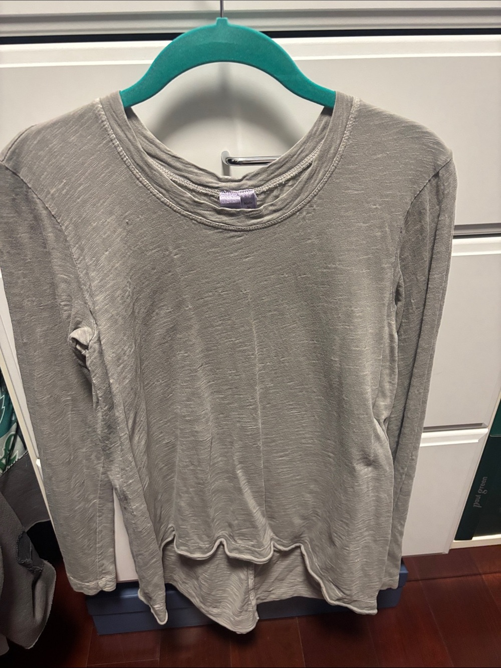 Wilt Slub Long-Sleeve Crewneck Top in Light Gray
